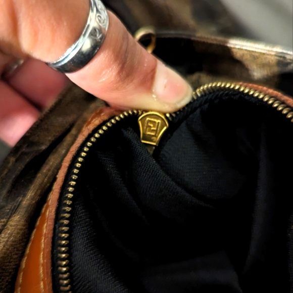 Mini Fendi Tote - Picture 9 of 9